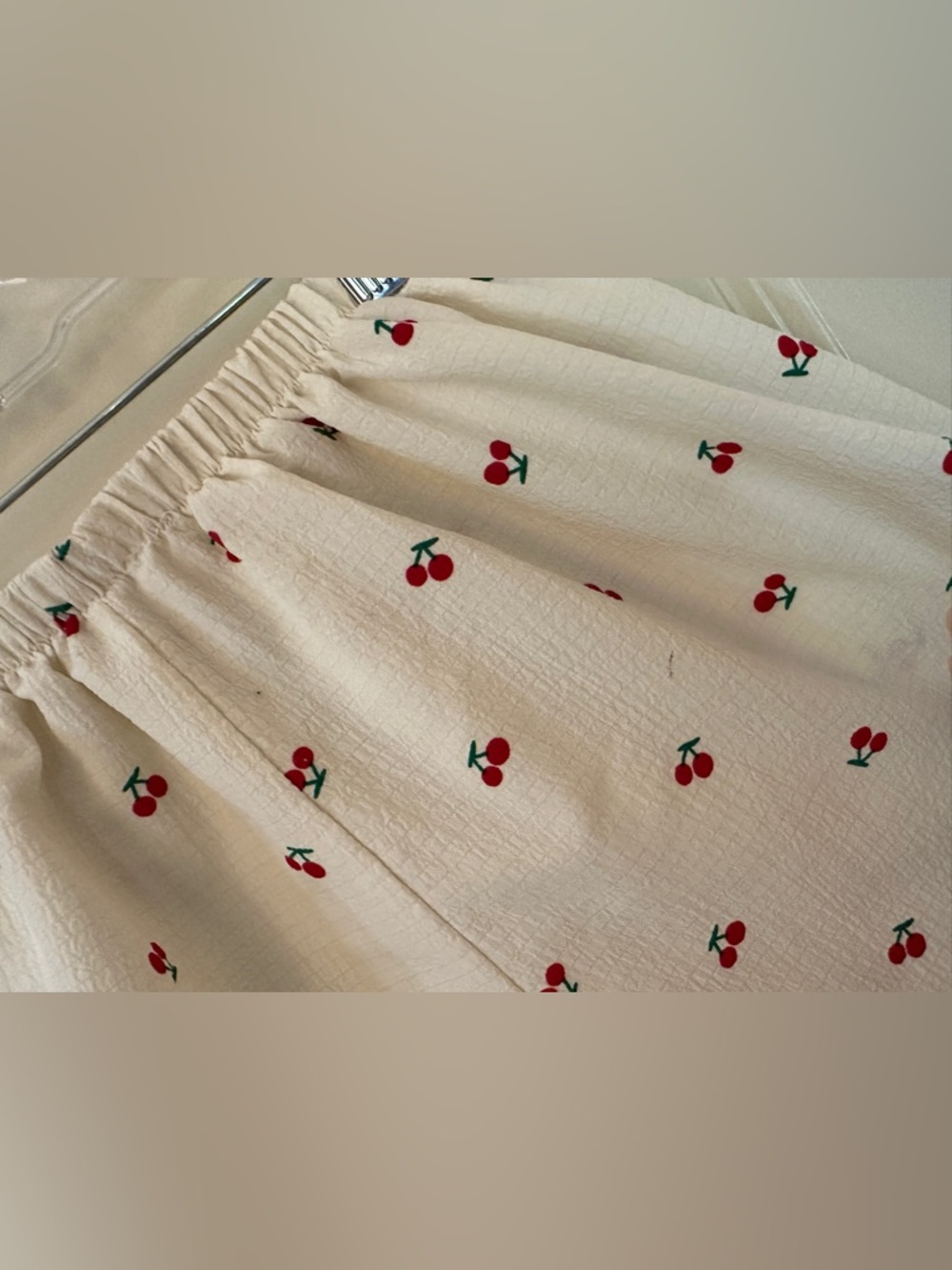 Creme Cherry Matching Set Pajamas Shorts Women's Sz Medium - Picture 6 of 12